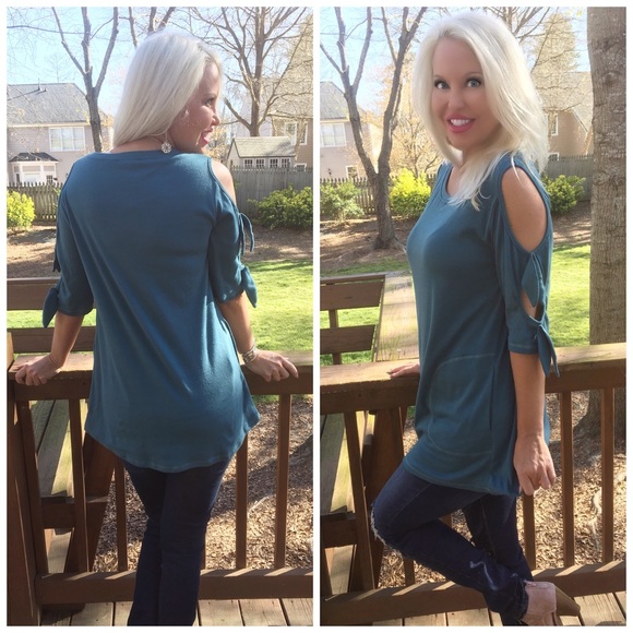 New For Spring! Cold Sleeve Pocket Tunic! - Picture 4 of 5